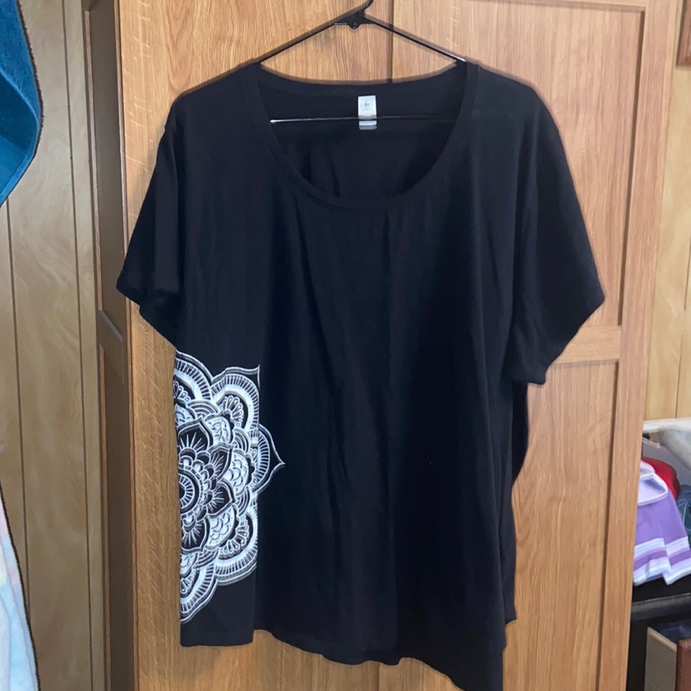 Black tee 4X